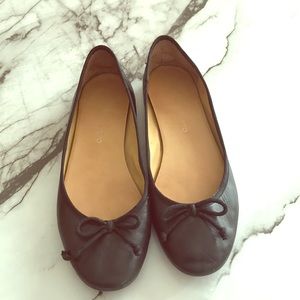 Black Frank Sarto Flats